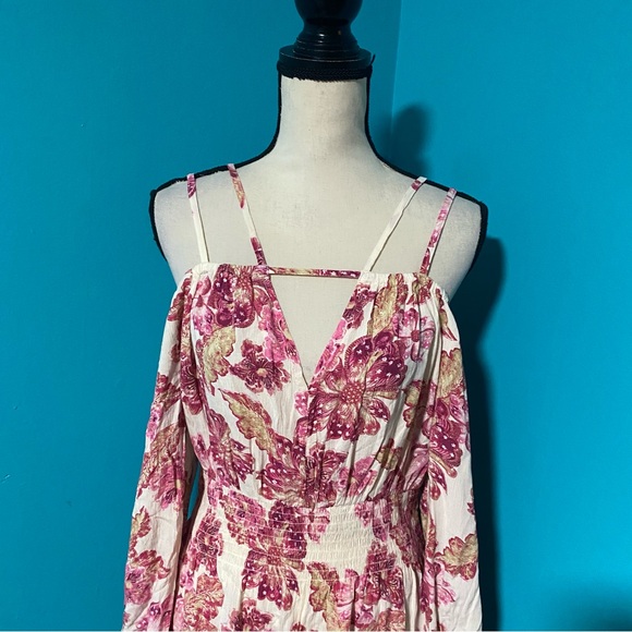E Old Navy M Pink Floral Print Smocked Waist Cold Shoulder Cutout Mini Dress - Picture 5 of 7